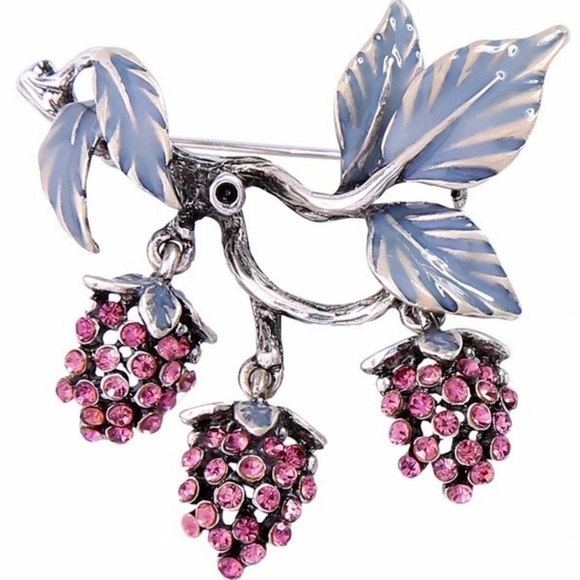 FRUIT (grapes) shaped brooch. NWOT - Picture 3 of 4